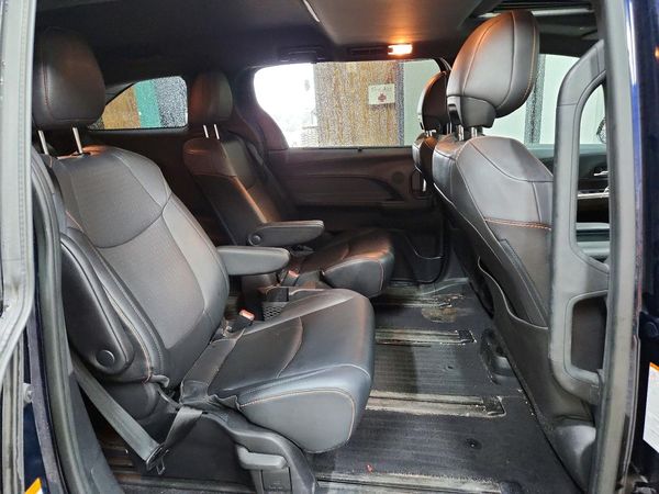 2021 TOYOTA SIENNA