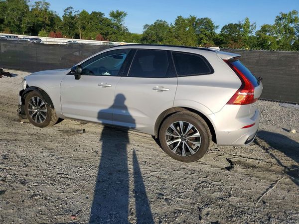 2025 VOLVO XC60 Plus Dark