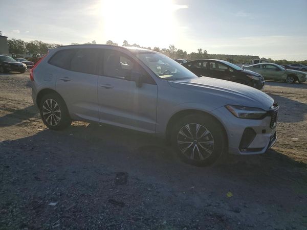 2025 VOLVO XC60 Plus Dark