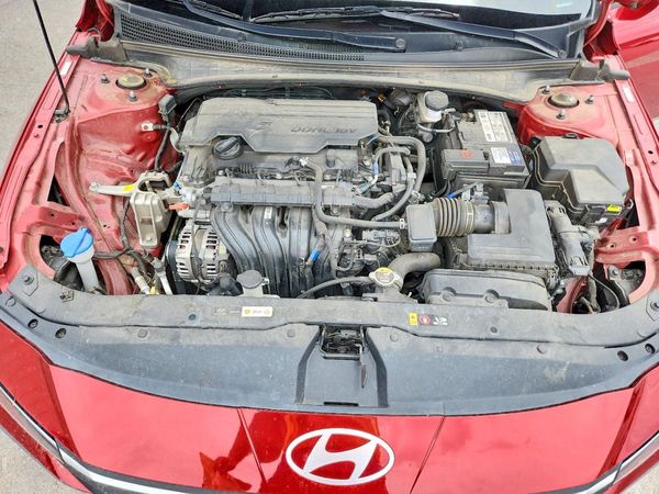 2024 HYUNDAI ELANTRA