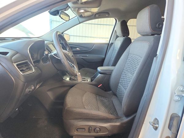 2021 CHEVROLET EQUINOX LT (1LT) — DENT