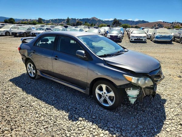 2012 TOYOTA COROLLA