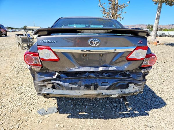 2012 TOYOTA COROLLA
