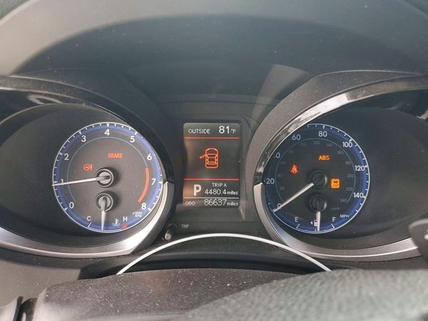 2016 TOYOTA COROLLA