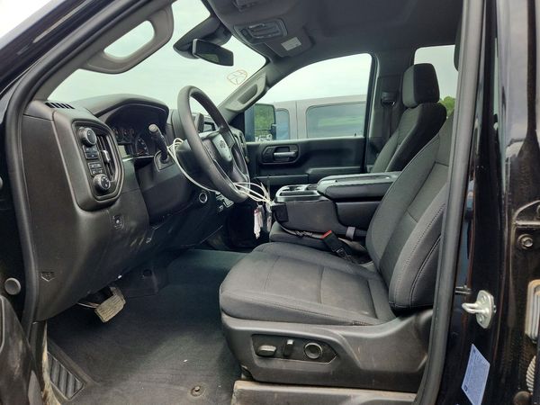 2025 CHEVROLET SILVERADO Custom — DENT