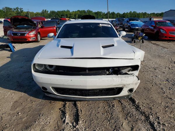 2015 DODGE CHALLENGER SXT