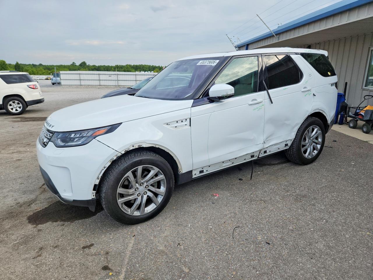 2017 LAND ROVER DISCOVERY