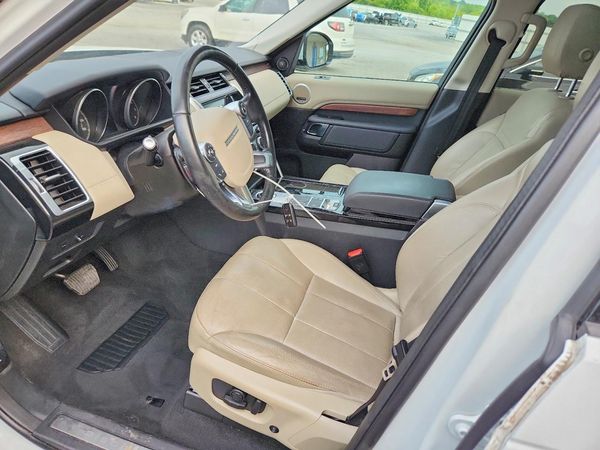 2017 LAND ROVER DISCOVERY