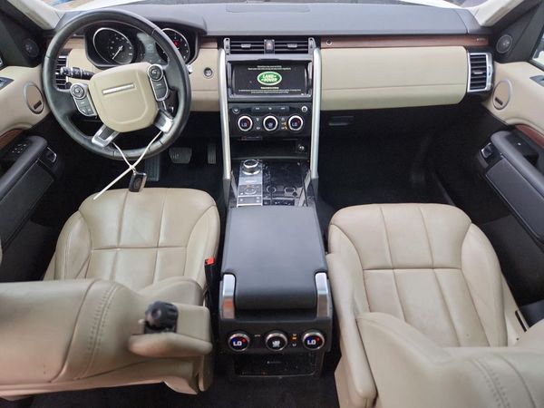 2017 LAND ROVER DISCOVERY