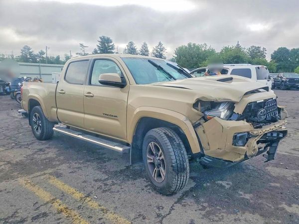 2019 TOYOTA TACOMA SR5