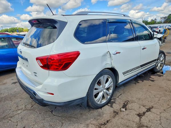 2018 NISSAN PATHFINDER