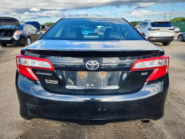 2014 TOYOTA CAMRY