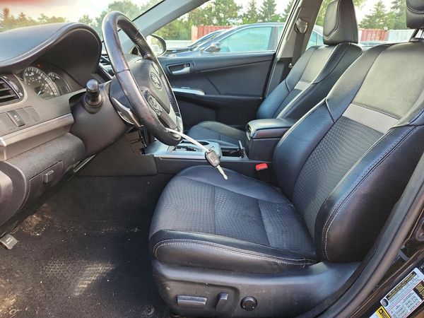 2014 TOYOTA CAMRY