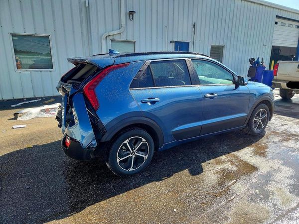 2024 KIA NIRO