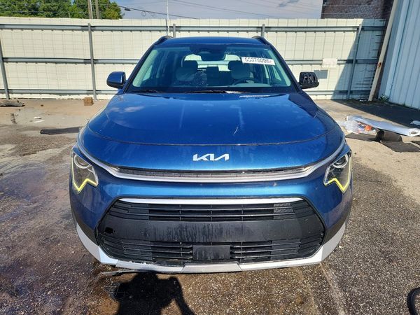 2024 KIA NIRO