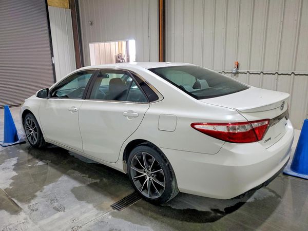 2015 TOYOTA CAMRY