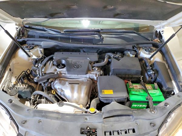 2015 TOYOTA CAMRY