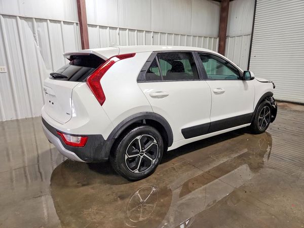 2026 KIA NIRO LX