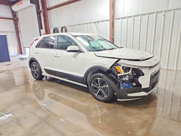 2026 KIA NIRO LX
