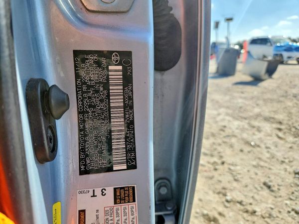 2013 TOYOTA PRIUS — VINS