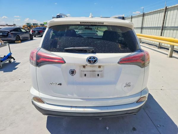 2016 TOYOTA RAV4 LE (X Grade)