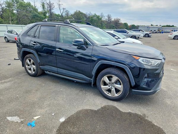 2020 TOYOTA RAV4