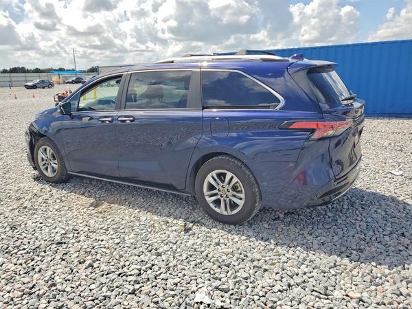 2023 TOYOTA SIENNA Limited
