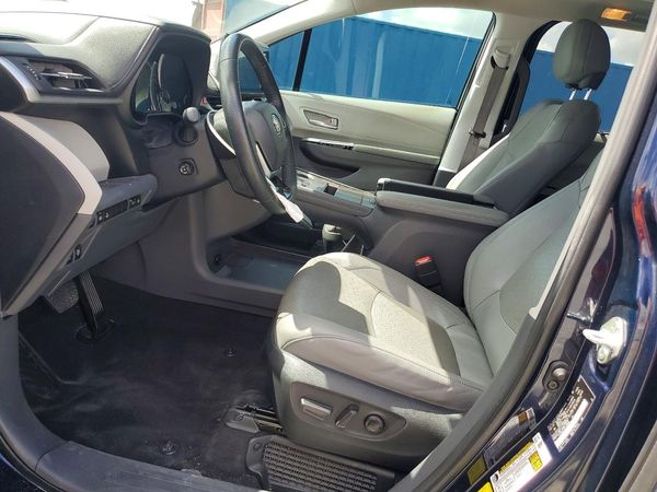 2023 TOYOTA SIENNA Limited