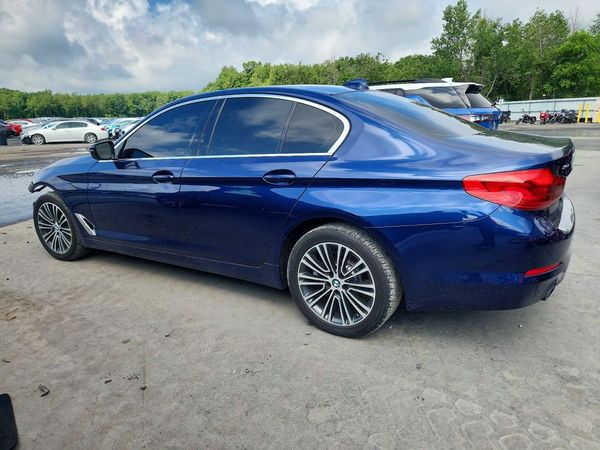 2020 BMW 530