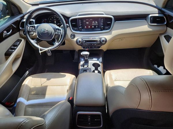 2020 KIA SORENTO