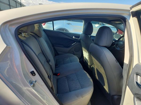 2014 KIA FORTE LX