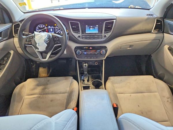 2017 HYUNDAI TUCSON