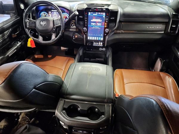 2019 RAM 3500 LIMITED CREW CAB 4X4