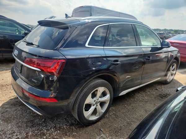 2021 AUDI Q5 quattro Premium Plus