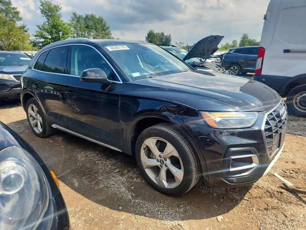 2021 AUDI Q5 quattro Premium Plus