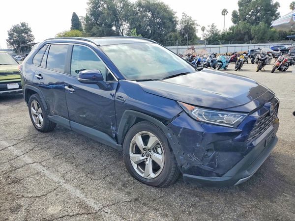 2019 TOYOTA RAV4