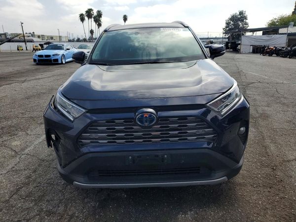 2019 TOYOTA RAV4