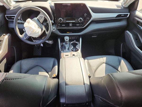 2026 TOYOTA HIGHLANDER Platinum — CKPT