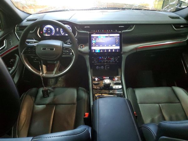 2025 JEEP GRAND CHEROKEE Overland