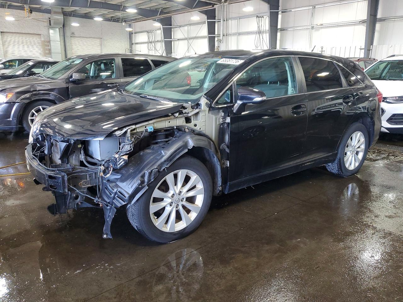 2014 TOYOTA VENZA XLE — Front 3/4