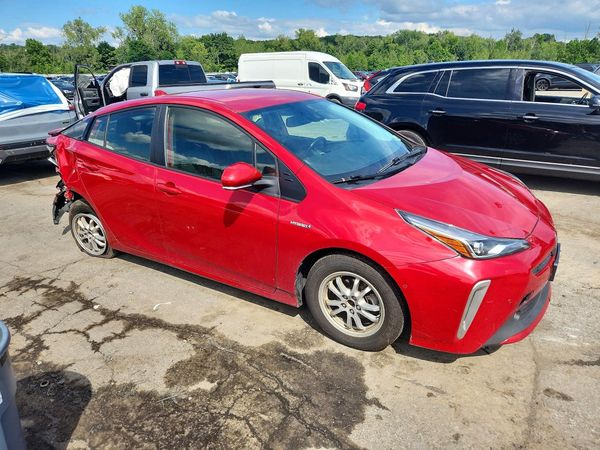 2021 TOYOTA PRIUS