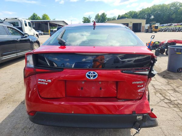 2021 TOYOTA PRIUS