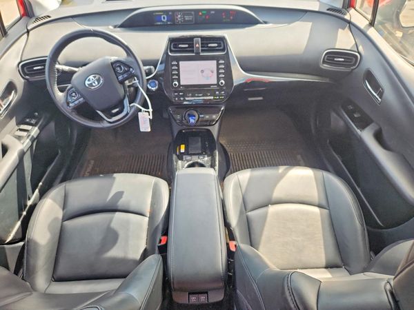2021 TOYOTA PRIUS