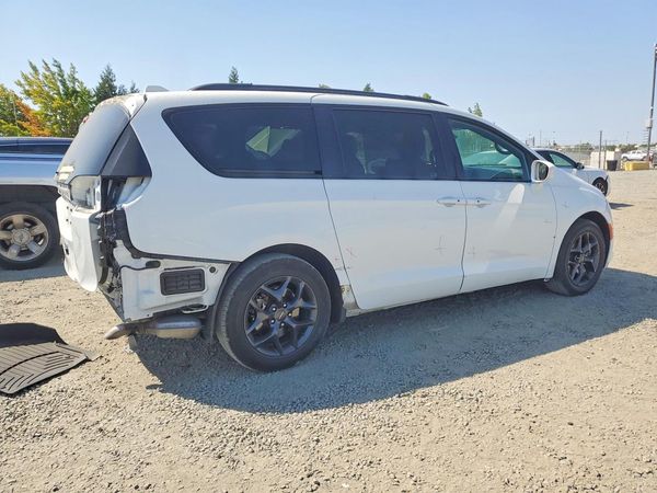 2020 CHRYSLER PACIFICA