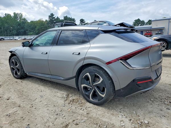 2023 KIA EV6