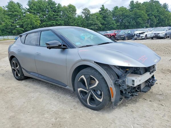 2023 KIA EV6