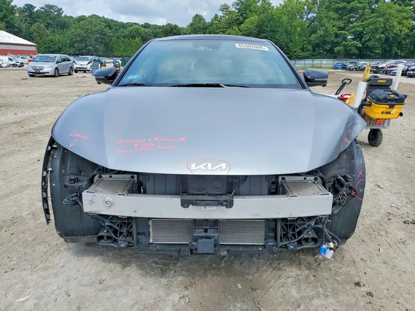 2023 KIA EV6