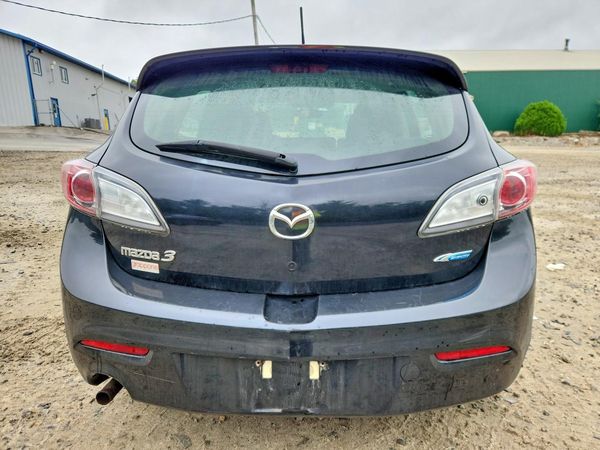 2013 MAZDA 3 Touring/GS