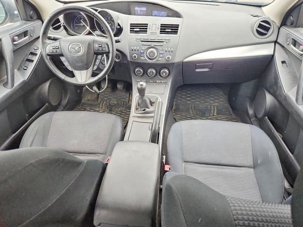 2013 MAZDA 3 Touring/GS