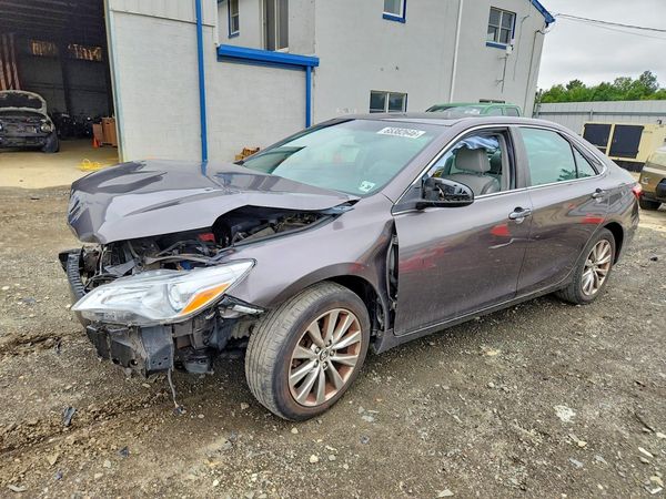 2015 TOYOTA CAMRY